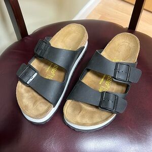 Papillio by Birkenstock size 40 black amazing condition